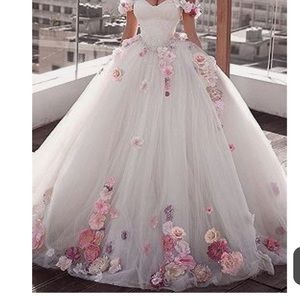 Meet your Posher, Candice